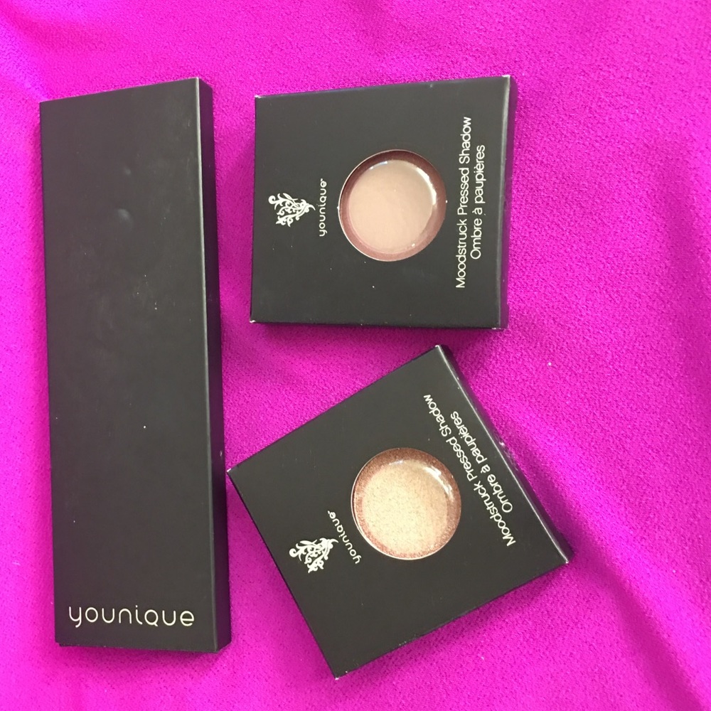 Younique pressed shadows/ refillable palette